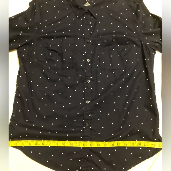St. John’s Bay, XL, blue & white polka dot button up blouse - Picture 13 of 13